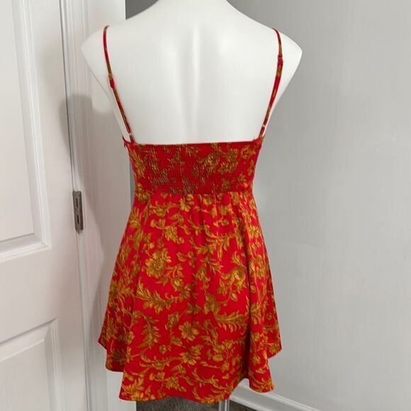 URBAN OUTFITTERS Red and Gold Floral Dress Size SP - Picture 2 of 11